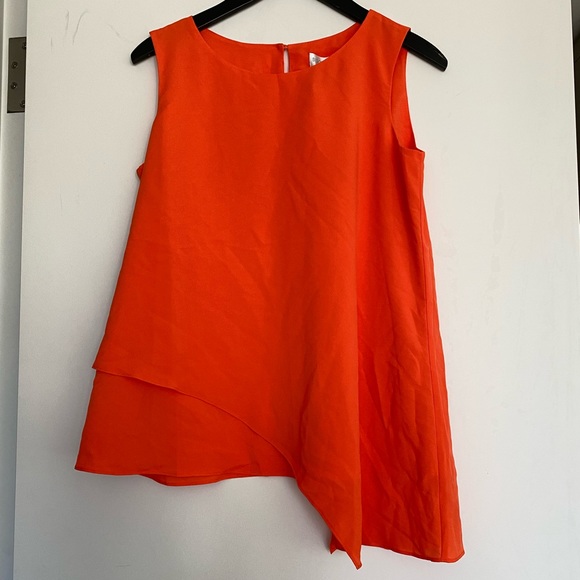 sleeveless orange top - Picture 1 of 4